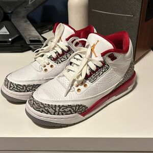 Air Jordan 3 Cardinal Red